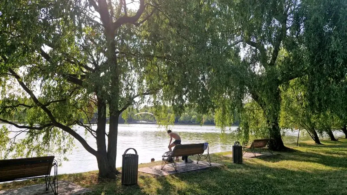 Cum se scaldă persoanele juridice în lacurile din București? Amenzi prevăzute pentru entitățile juridice