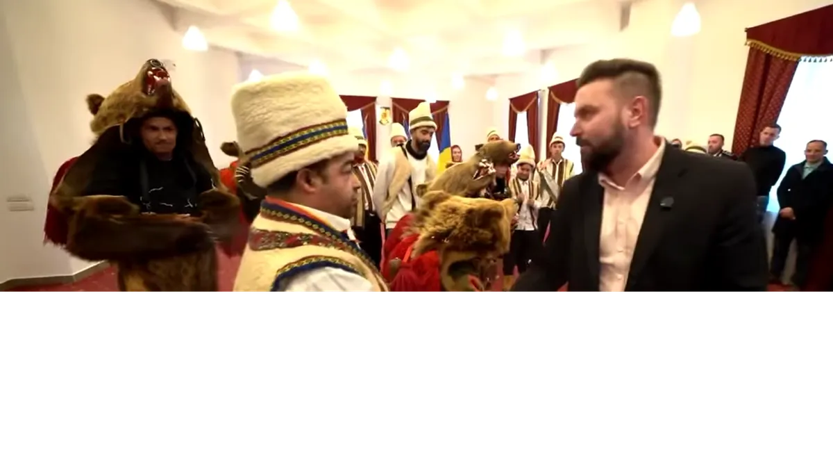 Polițist local suspendat după ce a spart tobele colindătorilor din sectorul 5. Vlad Popescu Piedone: „Sunt total împotriva violenței de orice fel”