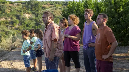 Un portret tandru şi profund: „Alcarras” câştigă Ursul de Aur