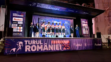 Începe Turul Ciclist al României! 150 de cicliști din 13 țări iau astăzi startul în cursa de 830 km pentru promovarea turismului (VIDEO)