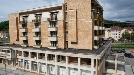 Un primar a amendat de 28 de ori un milionar. Care a fost motivul?