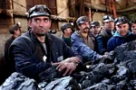 Deraiere financiară în Valea Jiului: Zeci de milioane de lei din ajutorul de stat, risipiți pe bonusuri pentru pensionari, sisteme de gaming și audituri irelevante