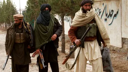 Talibanii înfiinţează o nouă armată