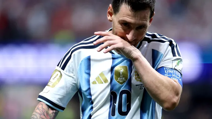 E fan Messi și Argentina! Despre cine crede Crin Antonescu că se va încununa campioană mondială peste câteva zile