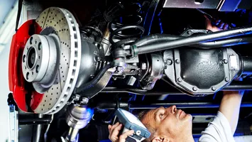 Ce se întâmplă cu tarifele de manoperă din service-urile auto