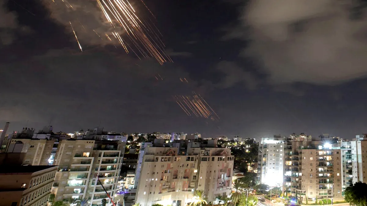 Israel lovește Iranul: atacuri aeriene, victime la vârf și primele semnale ale unui conflict regional extins (VIDEO)