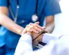 Asistenții medicali strigă după ajutor. S-au săturat să fie plătiți „nejustificat de slab”