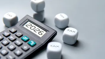 Iluzia relaxării fiscale în 2026: Firmele mari „respiră”, patronii mici și proprietarii de imobile sunt sufocați de noi taxe