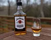 Gigantul bourbonului trage frâna. Jim Beam întrerupe distilarea pentru 2026