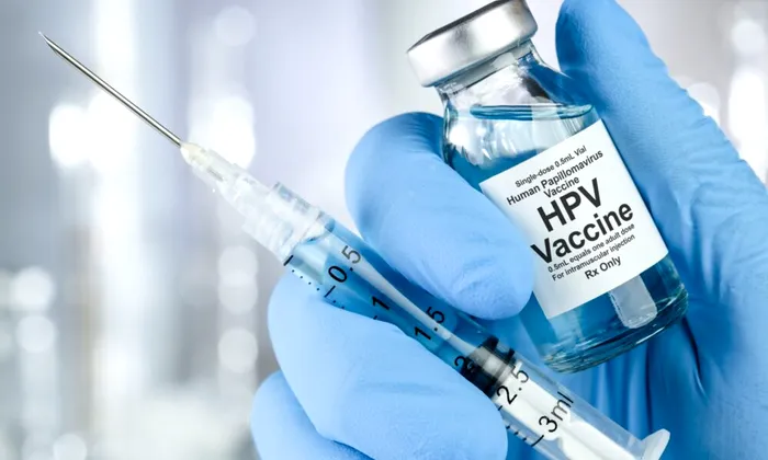 Vaccinarea gratuită anti-HPV va fi extinsă la fete și băieți