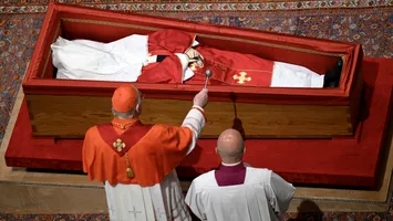 Ce a luat Papa Francisc cu el, în sicriu