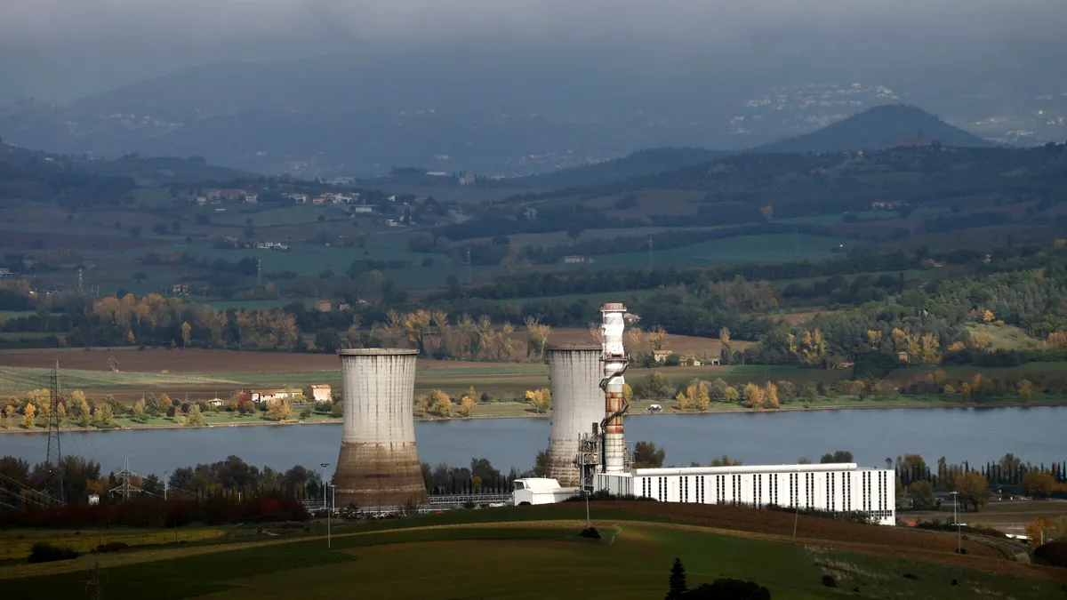 Italia revine la centralele pe cărbune, iar România le închide pe toate