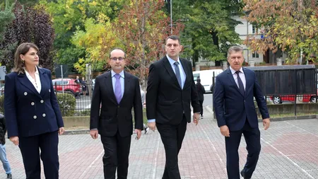 PNL Dolj a depus candidaturile pentru Parlament. Ciucă a lipsit, dar e primul pe listă la Senat
