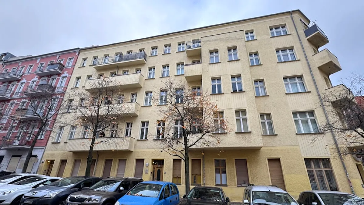 Hotelurile sociale: cum sunt exploatați românii săraci în Germania