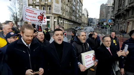 Jandarmeria i-a ars la buzunar pe AUR-iștii care au protestat la sediul ASF