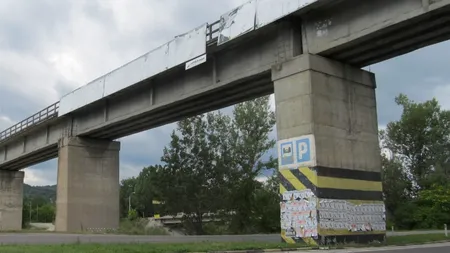 Se închide DN1 pe Valea Prahovei pentru demolarea unui pod feroviar. Sunt anunțate restricții de circulație