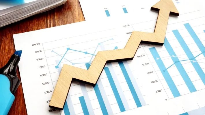 Radiografia unui an de criză: de la deficit de 9% la „raza de speranță” din noiembrie