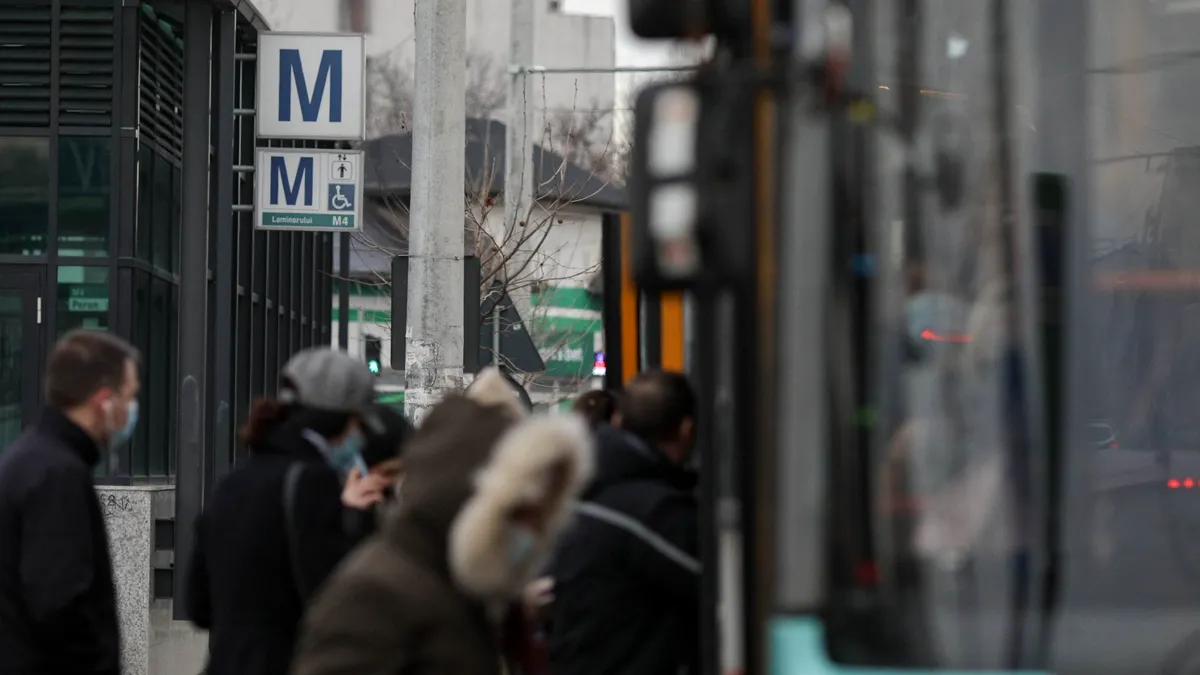 București: Magistrații au decis din nou că greva din transportul în comun este ilegală. Când trebuie reluat lucrul