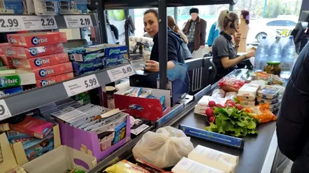 Proiect adoptat: Case de marcat fără dulciuri, obligatorii în toate supermarketurile