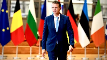 Moșteanu minimalizează plecarea soldaților americani: vorbește despre ”ajustări”, nu despre pierderi