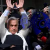 Sistemul care îl persecută pe Călin Georgescu are un mod foarte ciudat de a-l oropsi. După atâtea dosare, omul rămâne liber și prezidențiabil