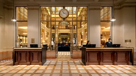 Hotelul de lux Marmorosch Bucharest a fost inaugurat în fostul palat Marmorosch-Blank Bank din centrul Capitalei