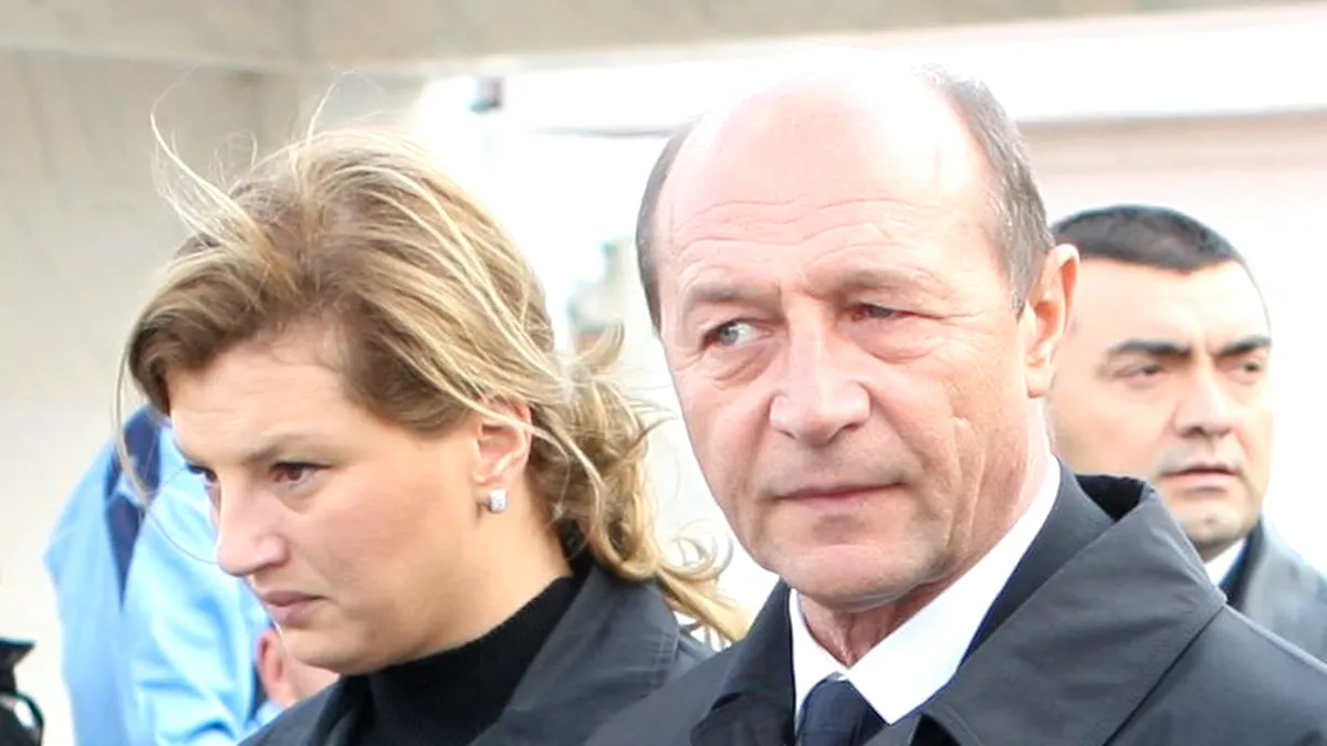 Ce a făcut Ioana Băsescu după știrea că Traian Băsescu a suferit un AVC și a fost internat la un spital din Paris