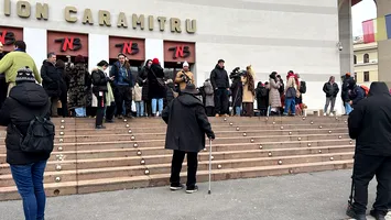 Scandal în teatru, presiune pe minister: urmează o demisie la Cultură? ”Proștii” anunță că nu vor renunța