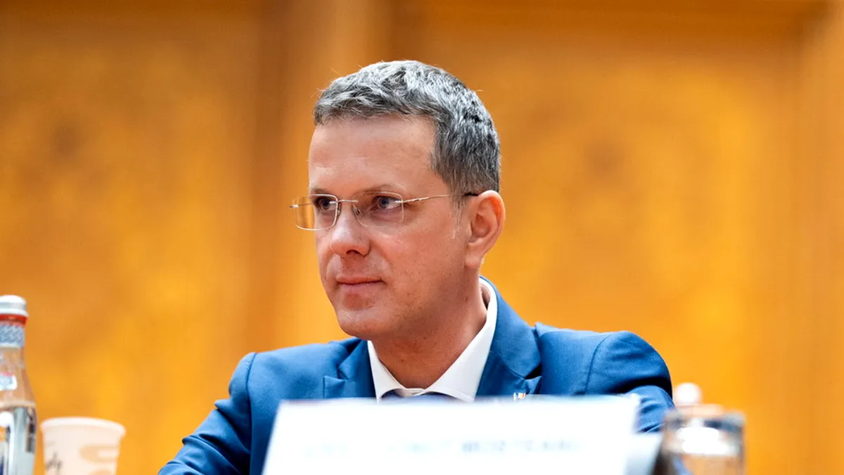 Scandalul Moșteanu și miza reală a demisiei: aroma de SAFE a înnebunit lupii