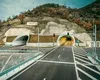 Imagini uimitoare cu Tunelul Robești de pe autostrada Sibiu–Pitești. Prima galerie, aproape finalizată (VIDEO)