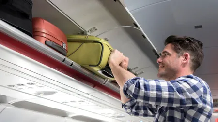 În Uniunea Europeană s-ar putea interzice taxele pentru bagajele de mână în avioane