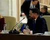 Cât mai costă un vot în Parlamentul României? „Un gest banal de curtoazie!”