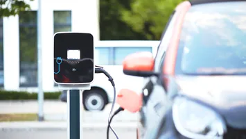 Europa și mașinile electrice: Lider global sau victimă a concurenței chineze?
