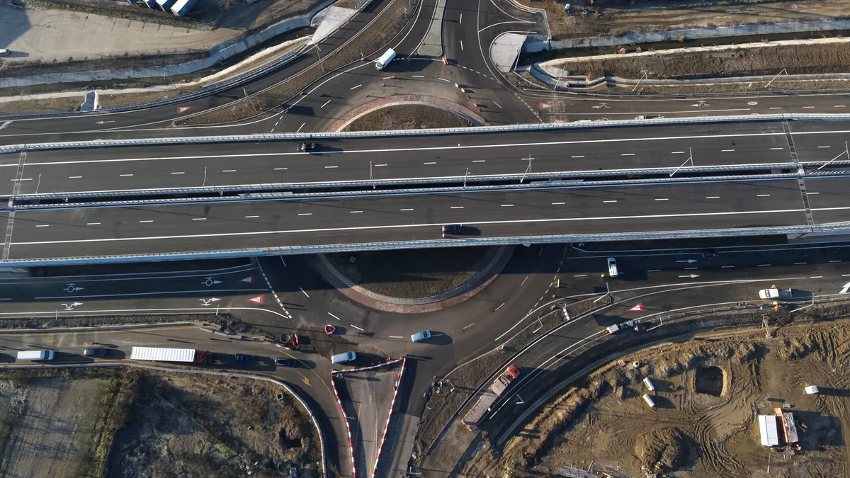 Se apropie inaugurarea! Care va fi primul lot de autostradă deschis în 2025. Constructorul a intrat în linie dreaptă (VIDEO)