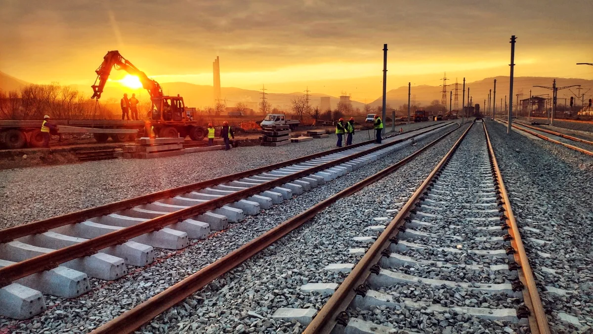 Trenurile s-ar putea opri de la 1 februarie. Care sunt motivele