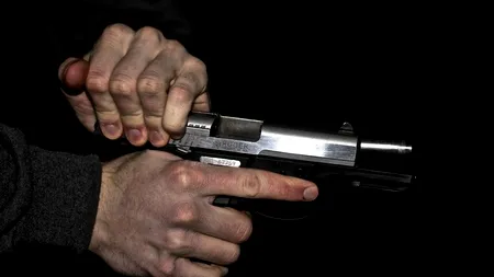 Câți români dețin o armă letală și câte arme periculoase există legal în România