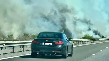 Canicula transformă mașinile în bombe cu foc: pericol uriaș de incendii din neglijența șoferilor