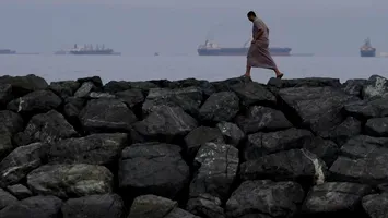 Faza pământului pârjolit: Miza războiului din Orientul Mijlociu se mută pe infrastructura critică