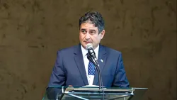 Ziua Națională, cu huiduieli la Alba Iulia. Primarul Pleșa anunță restricții pentru organizatorii viitoarelor manifestări