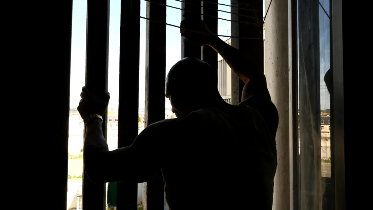 Românii riscă până la 6 ani de închisoare dacă nu răspund somațiilor ANAF
