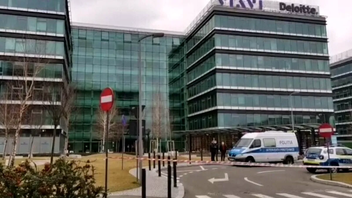 Alertă cu bombă la sediul postului de radio Europa FM (VIDEO)