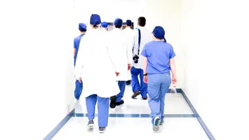 Ministrul Sănătății a dat vestea. Rezidenții vor fi plătiți pentru gărzi de spitalele unde lucrează