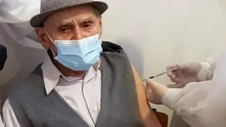 Un ardelean în vârstă de 105 ani s-a vaccinat anti-Covid