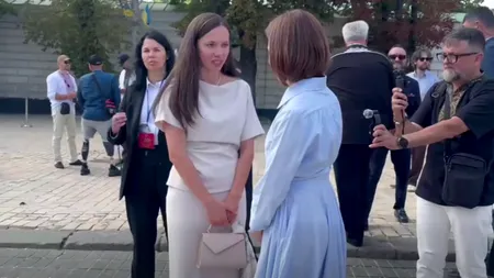 Mirabela Grădinaru, alături de Maia Sandu la Kiev. Cele două au fost surprinse la evenimentul organizat cu ocazia Ziua Independenței Ucrainei