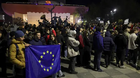 De unde sunt studenții care au protestat în Piața Universității la adresa lui Călin Georgescu