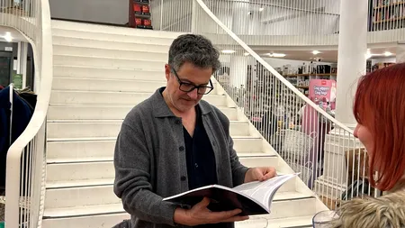 Mihai Călin despre istoria comunismului: „Au urmat anii '90 cu legi și putere sub amprenta lui Iliescu și a clicii sale