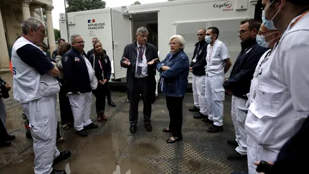 Spital mobil în centrul Parisului, special pentru JO