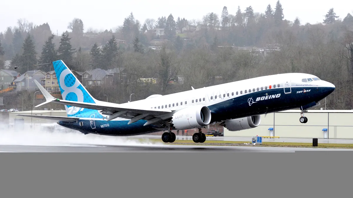 TAROM a semnat contractul pentru două aeronave noi
