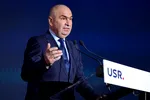 15 parlamentari PNL s-au cam săturat de „useristul” Bolojan