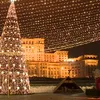 Globuri gigant de 80 de centimetri pe străzile Bucureștiului. Când se aprind luminițele de Crăciun